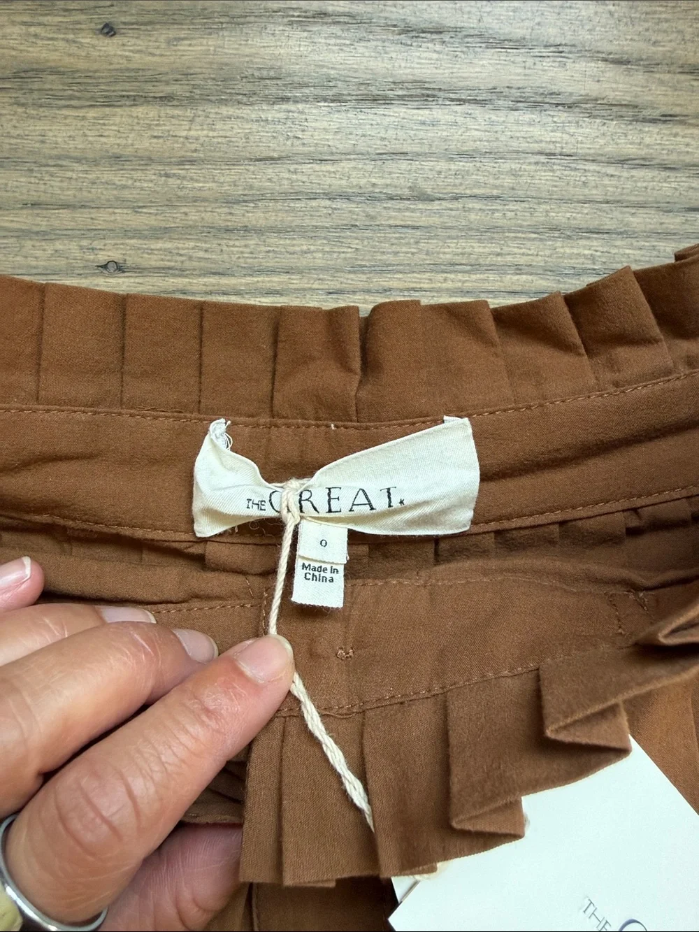 NWT THE GREAT. Treeline Skirt in Suntan